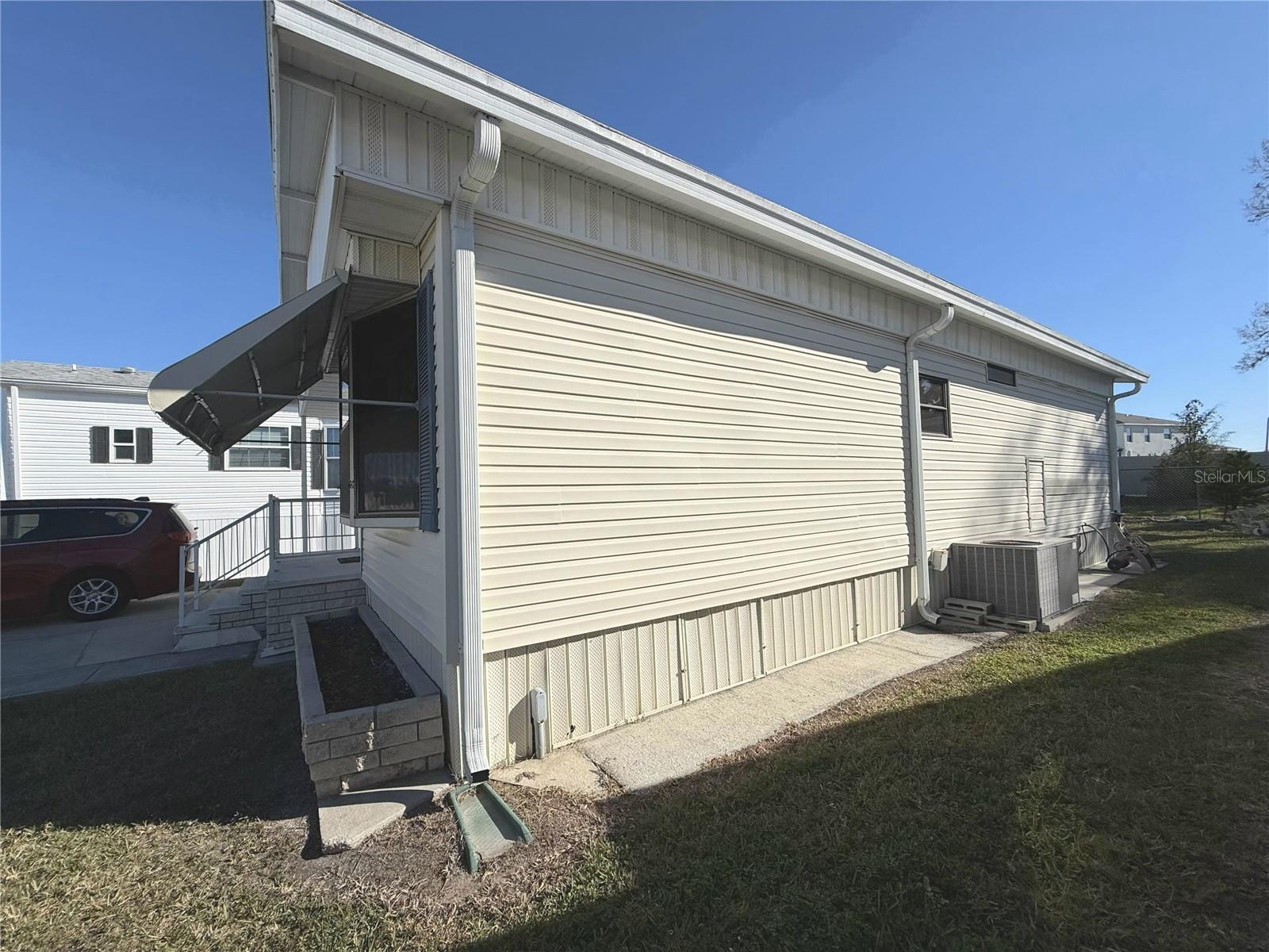 Image 22 of 34 For 3333 26th Avenue E 1006