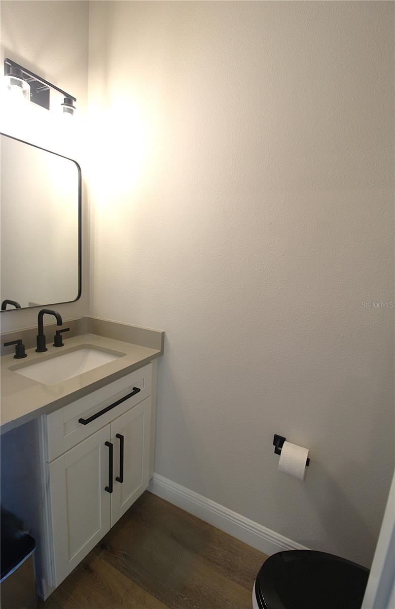 Image 15 of 21 For 3806 Parkridge Circle 21-105