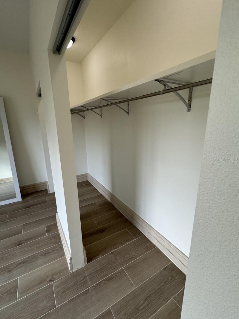 Image 11 of 42 For 2383 2nd Court