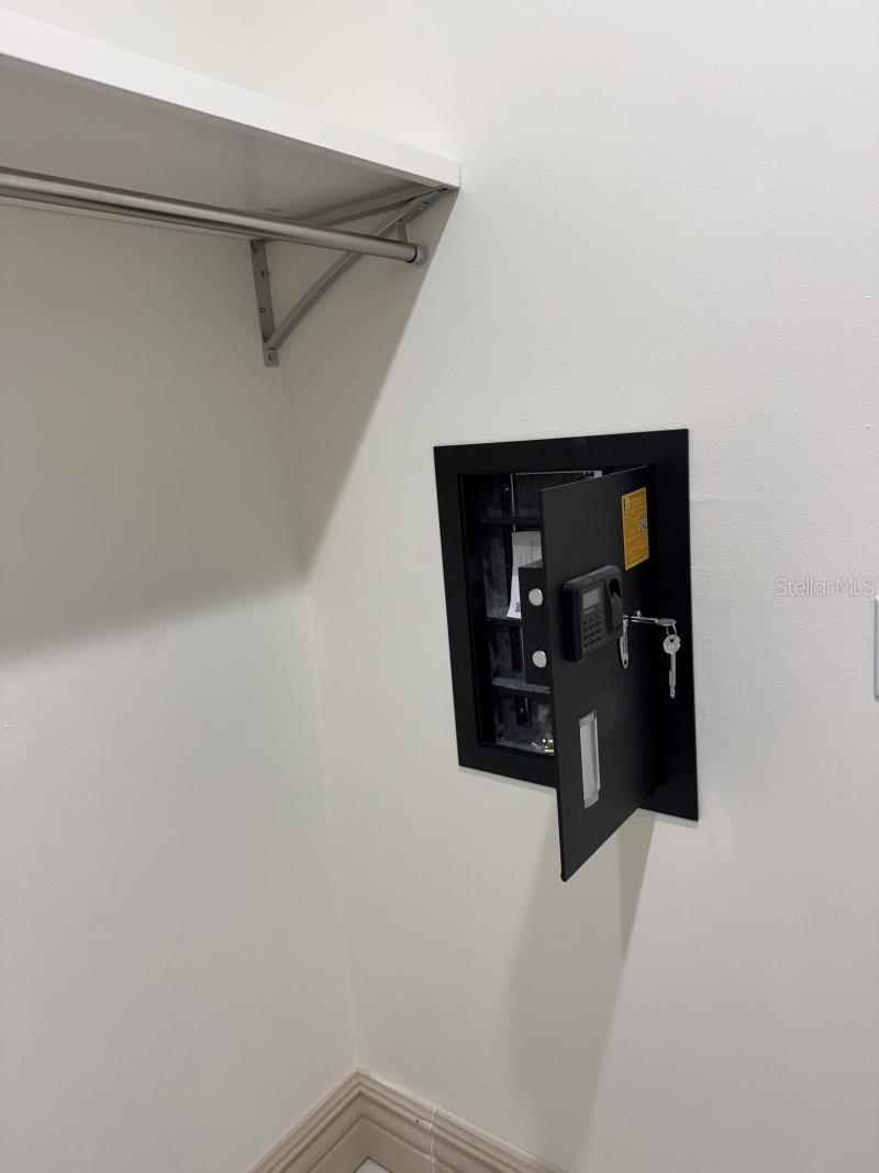 Image 27 of 42 For 2383 2nd Court