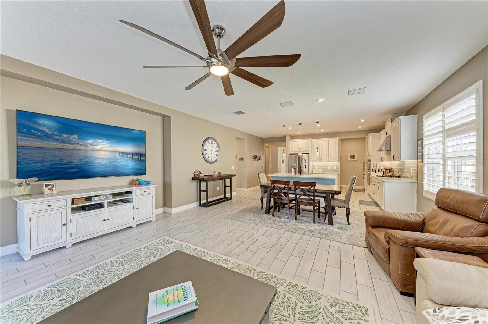 Image 11 of 74 For 6029 Maidenstone Way