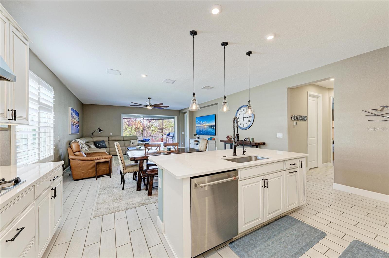 Image 14 of 74 For 6029 Maidenstone Way