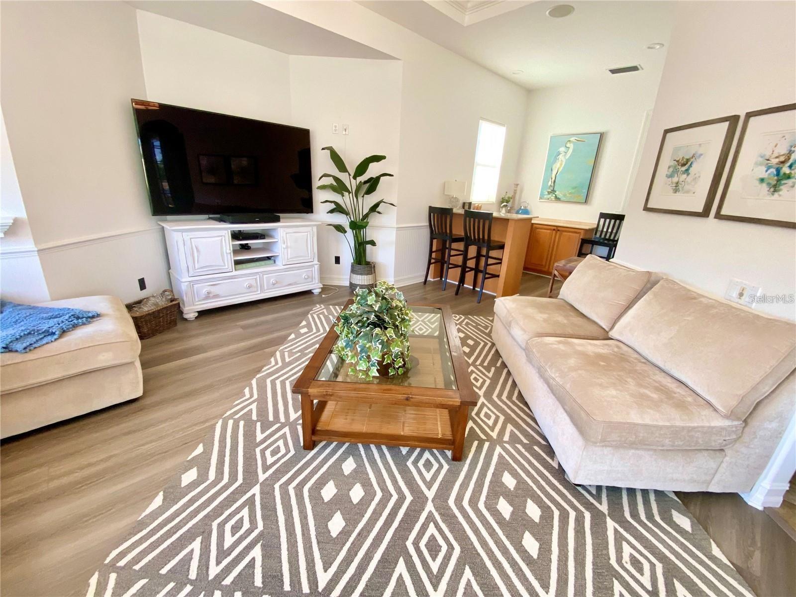 Image 28 of 66 For 7218 Heritage Grand Place