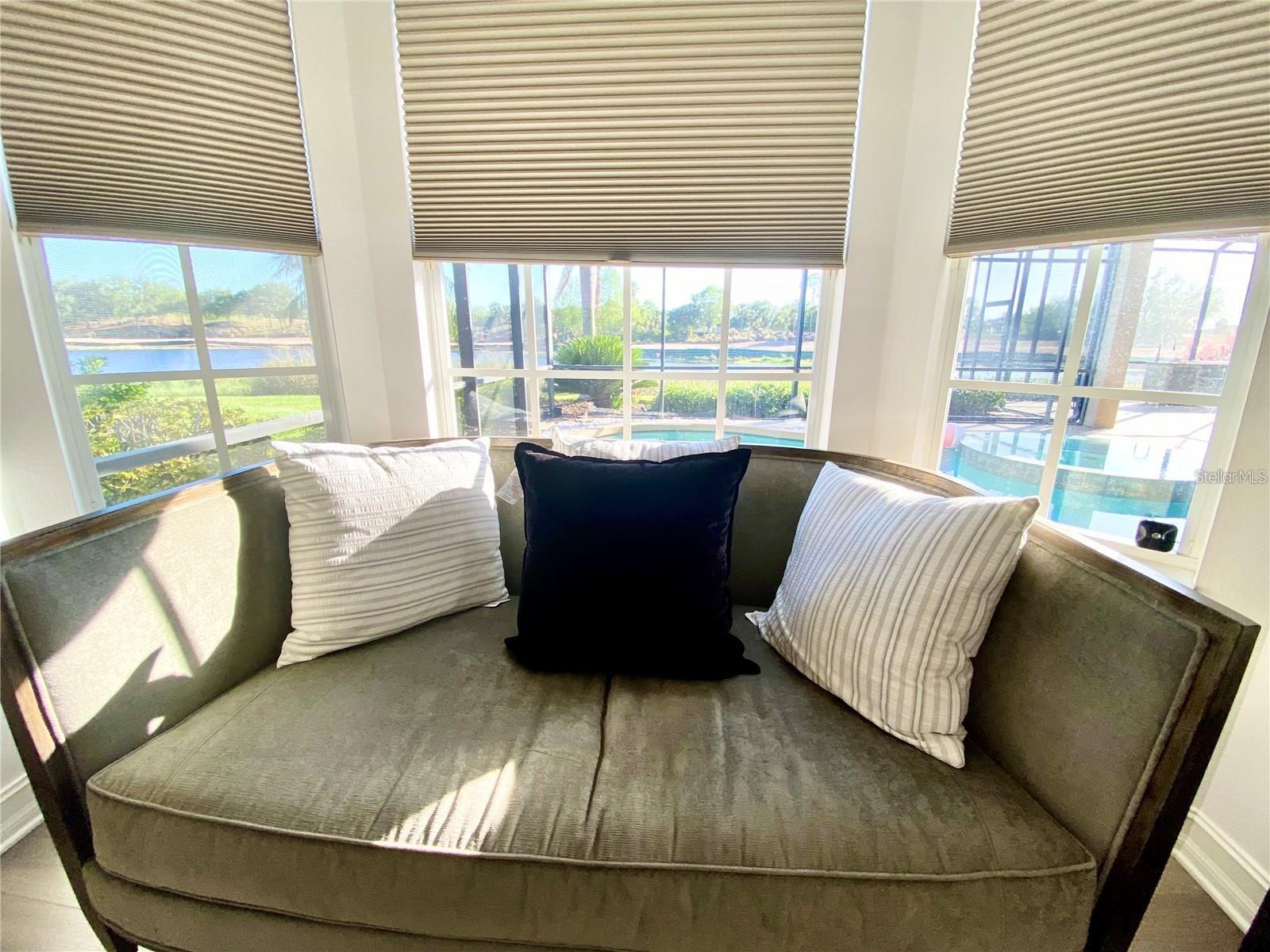 Image 34 of 66 For 7218 Heritage Grand Place