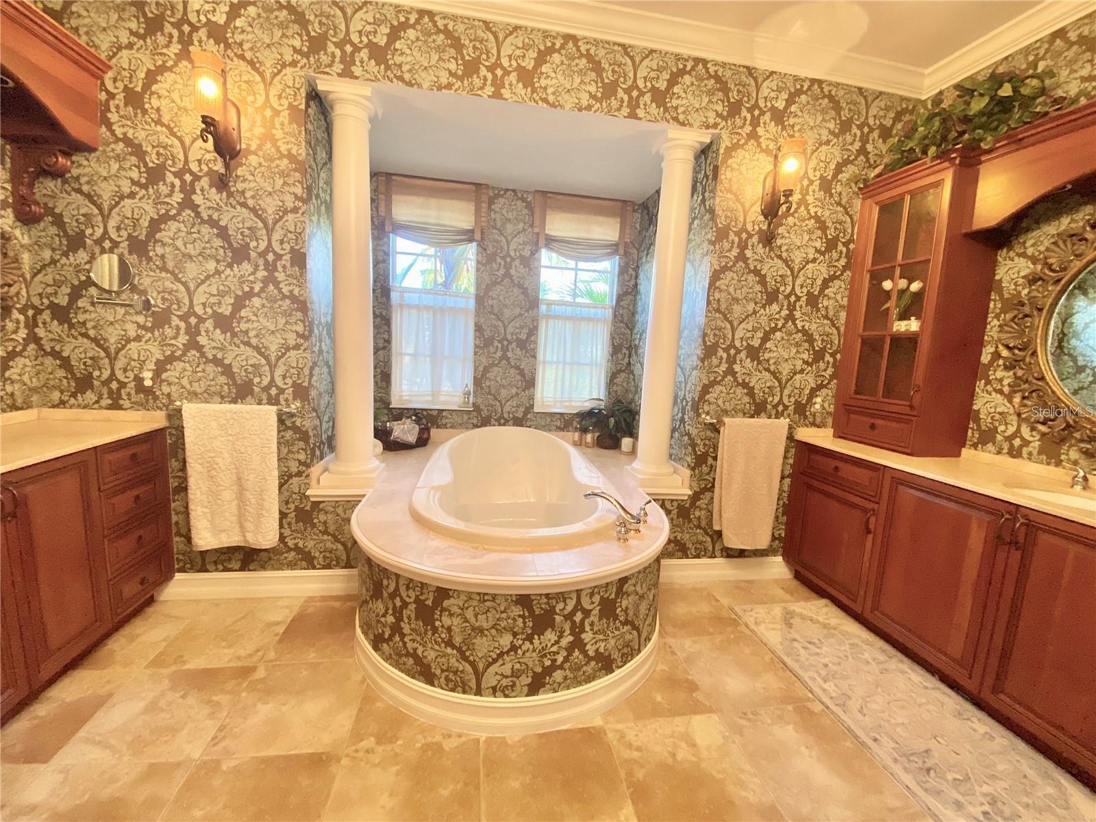 Image 40 of 66 For 7218 Heritage Grand Place