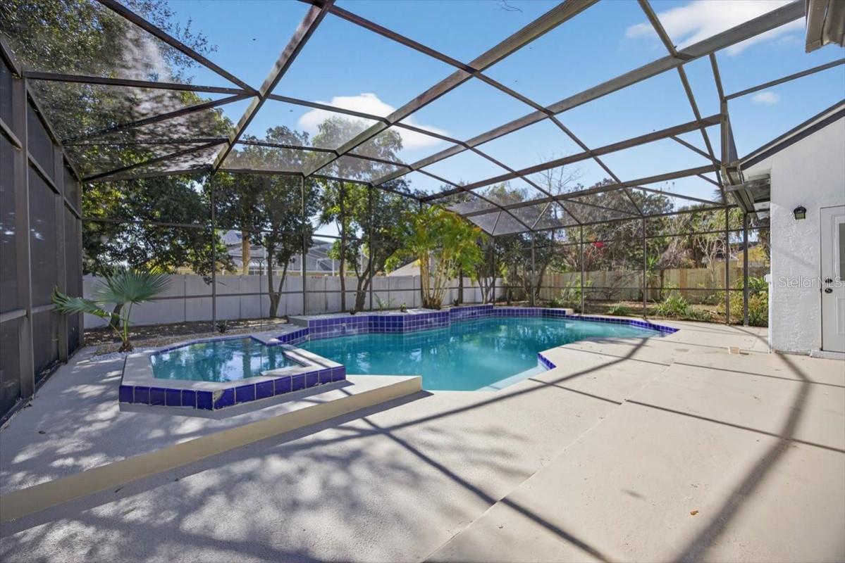 Image 21 of 25 For 8618 Valley Ridge Court