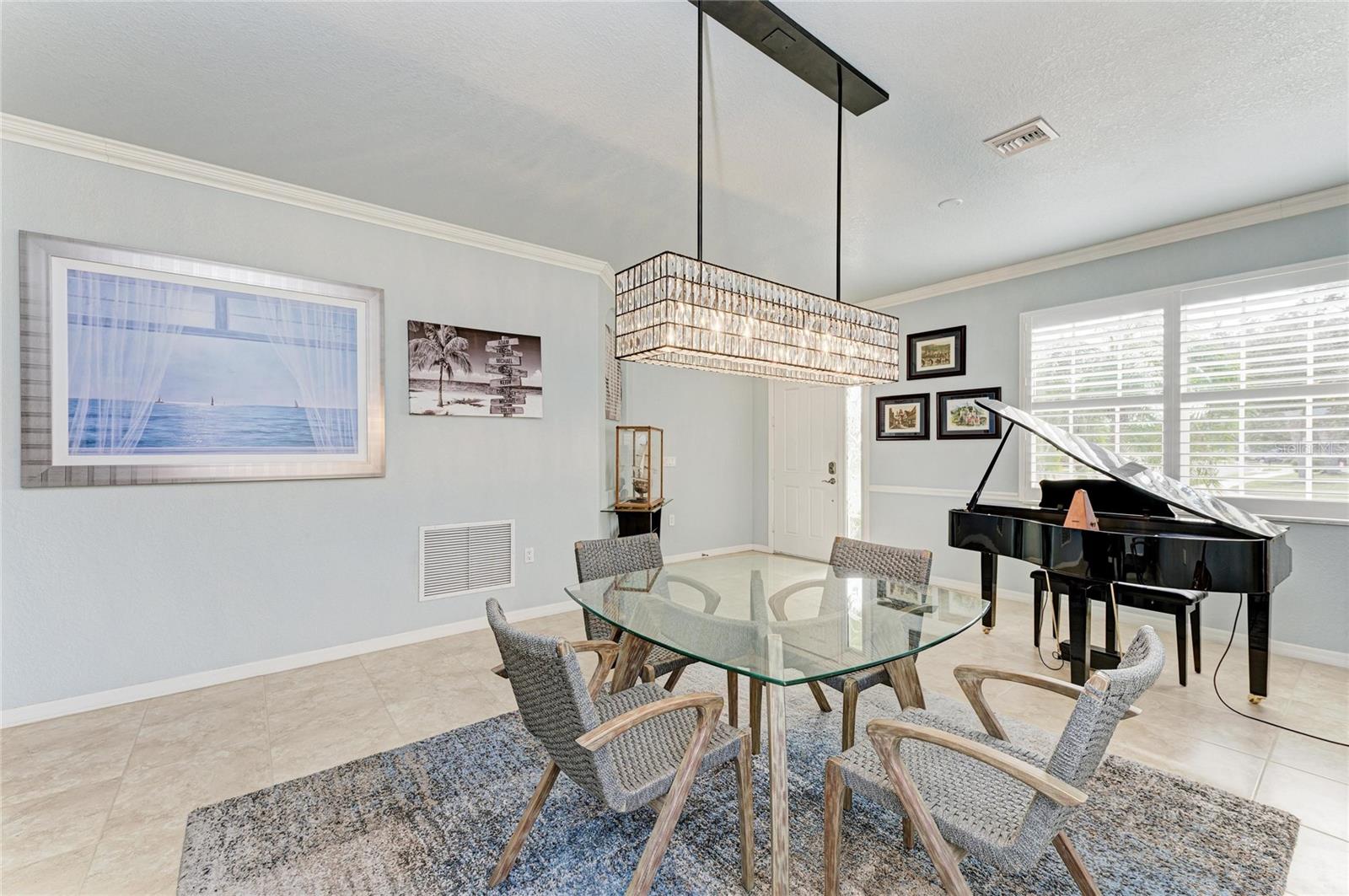 Image 15 of 81 For 212 River Enclave Court