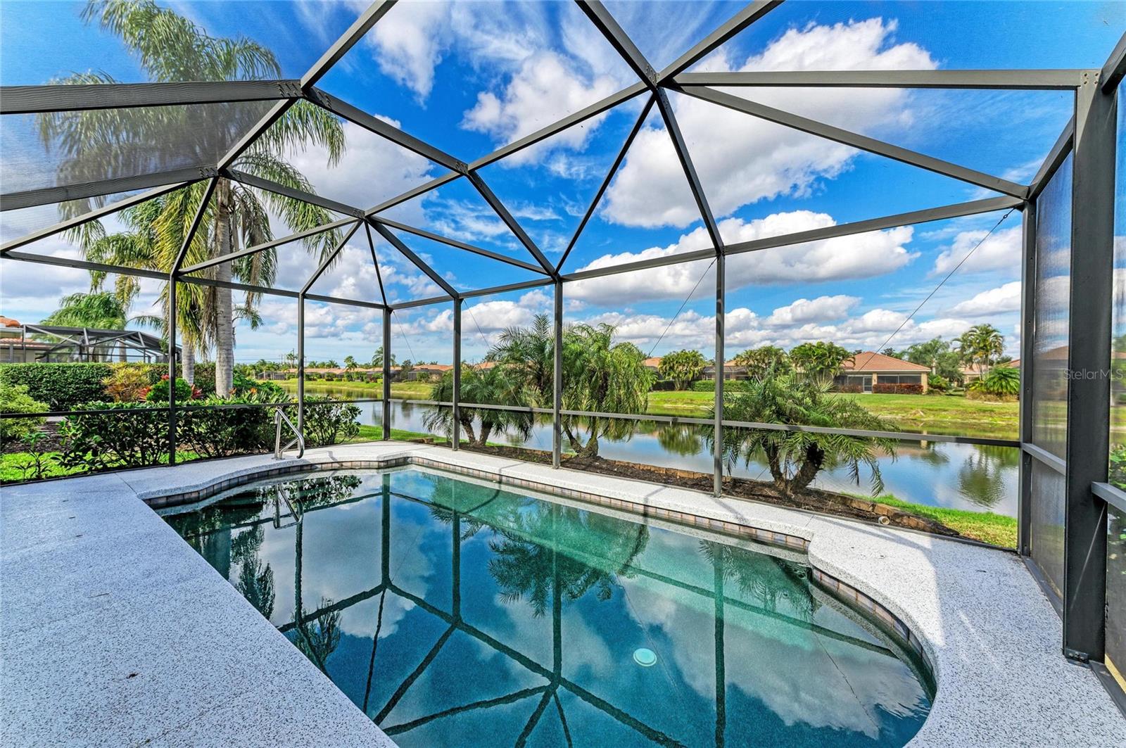 Image 44 of 81 For 212 River Enclave Court