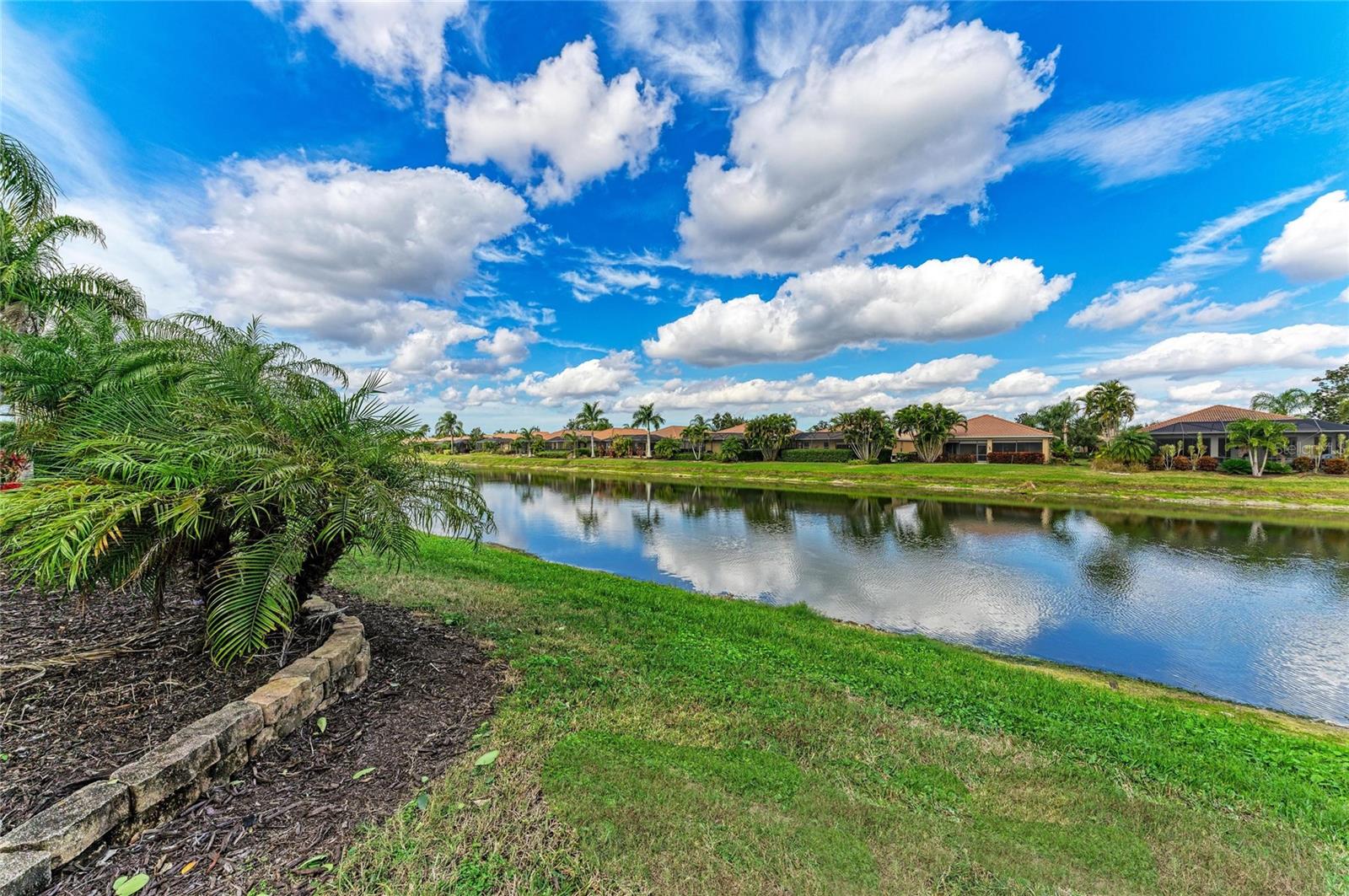 Image 47 of 81 For 212 River Enclave Court