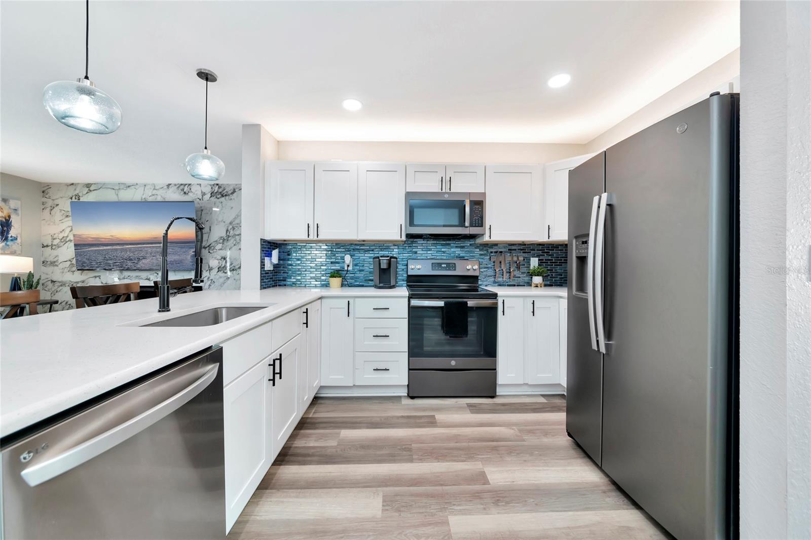 Image 10 of 68 For 1410 35th Street W