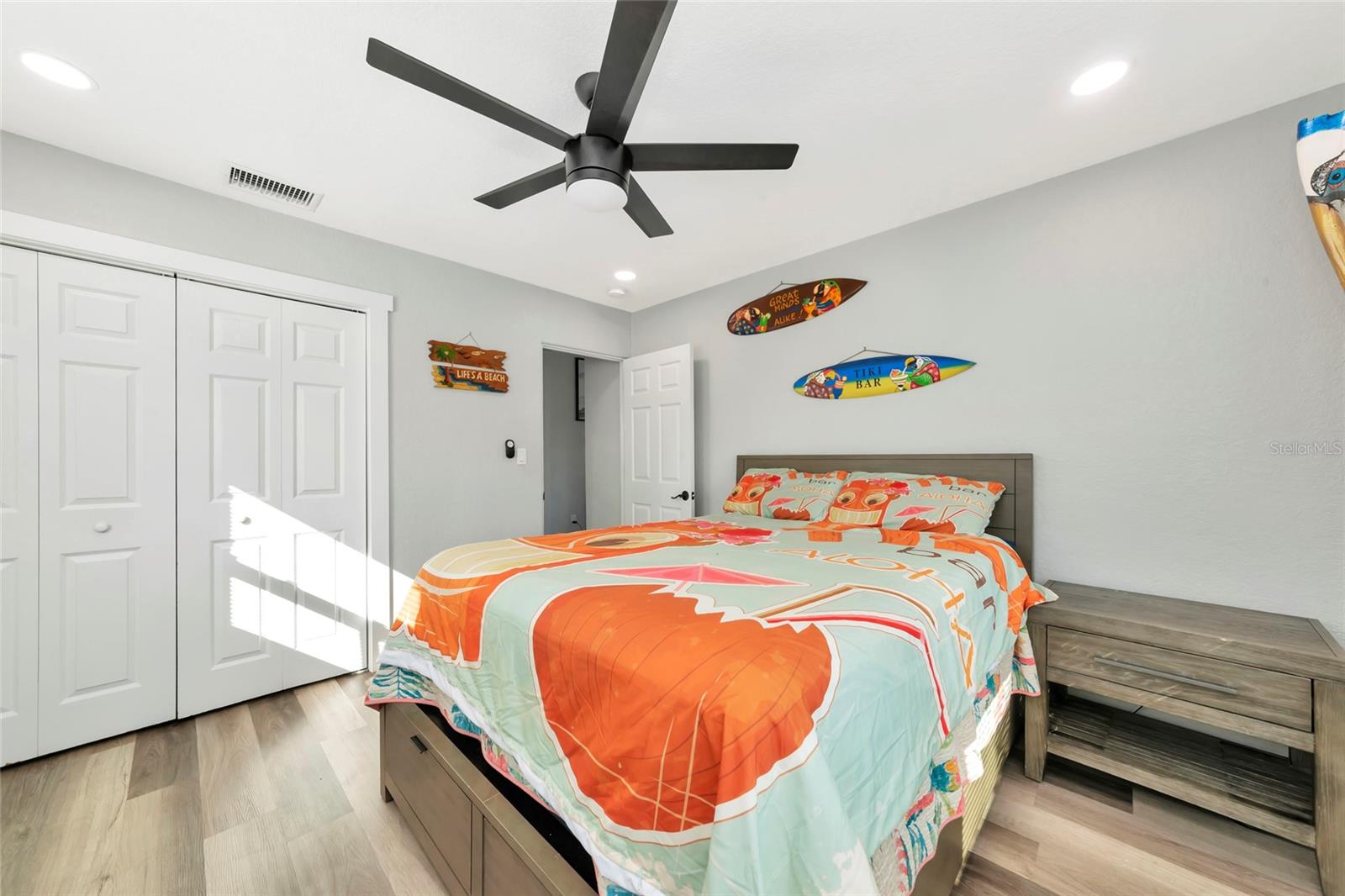 Image 33 of 68 For 1410 35th Street W