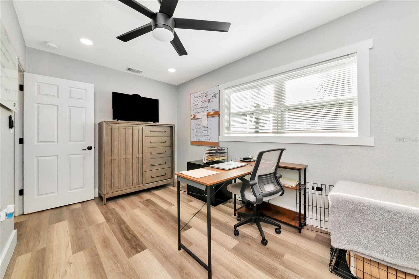 Image 36 of 68 For 1410 35th Street W