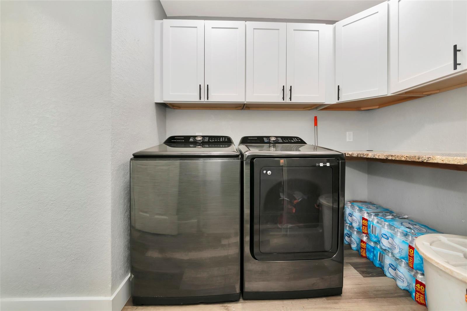 Image 37 of 68 For 1410 35th Street W