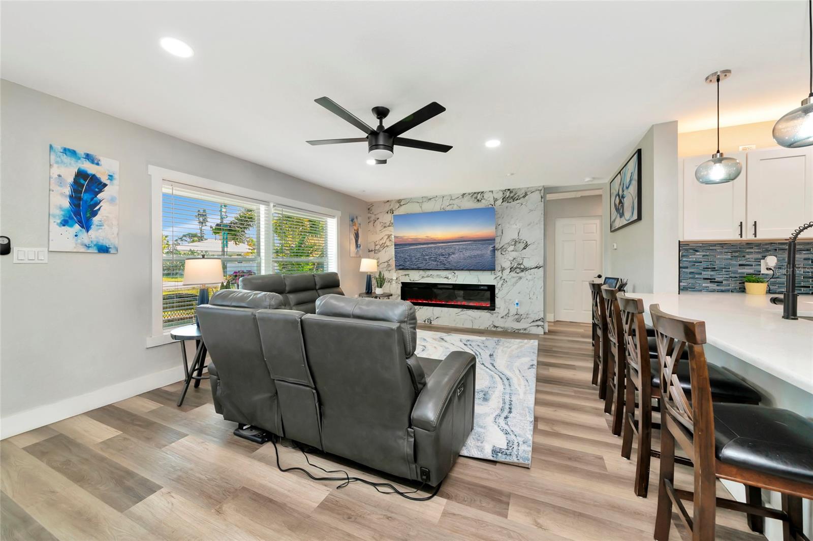 Image 7 of 68 For 1410 35th Street W