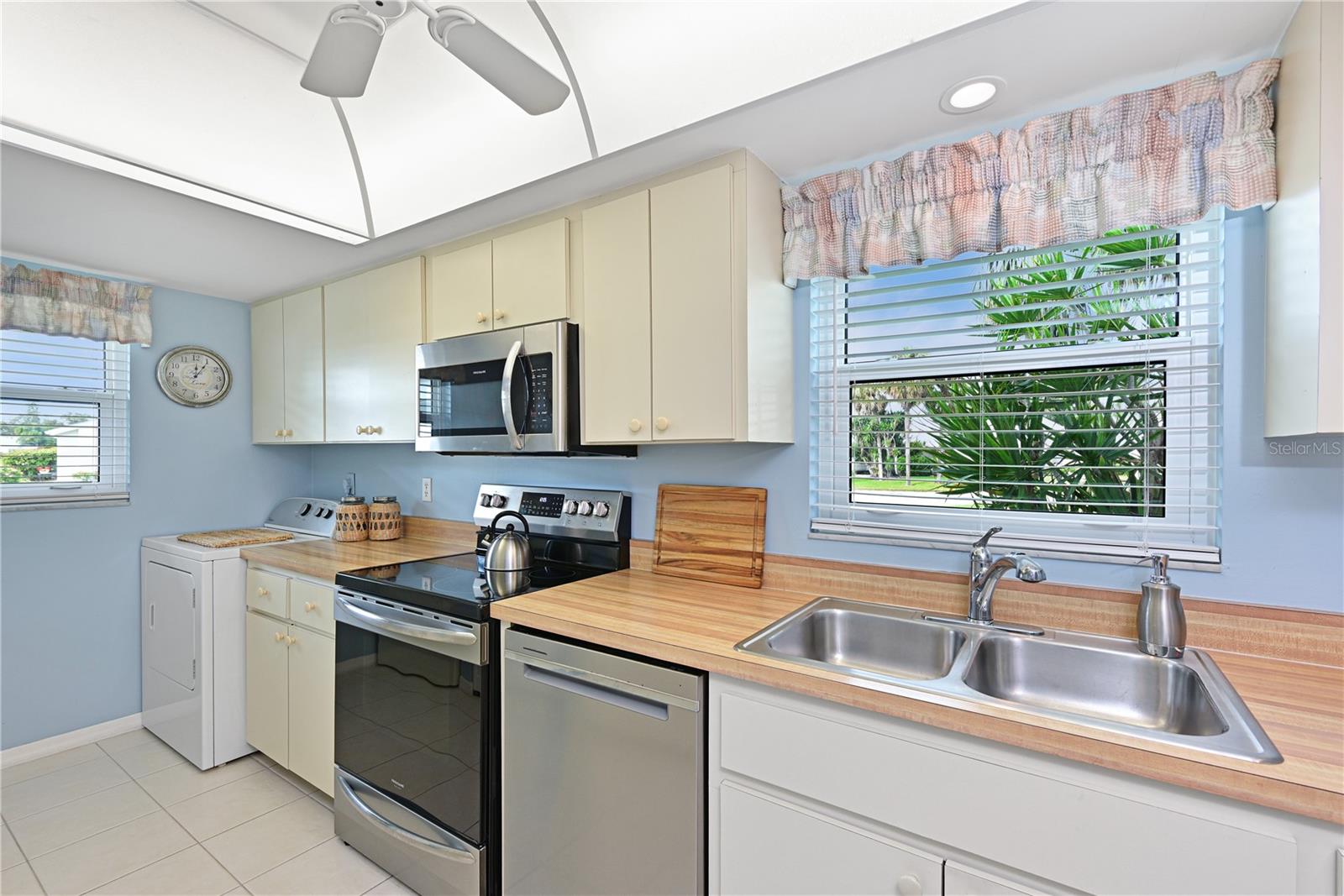 Image 18 of 79 For 4409 Mount Vernon Drive