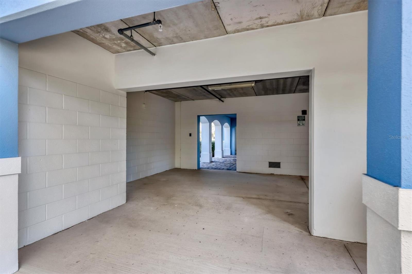 Image 28 of 54 For 391 Aruba Circle 401