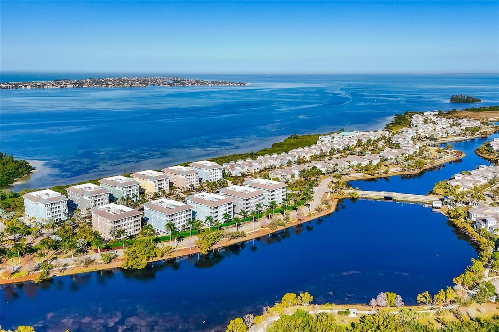 Image 31 of 54 For 391 Aruba Circle 401