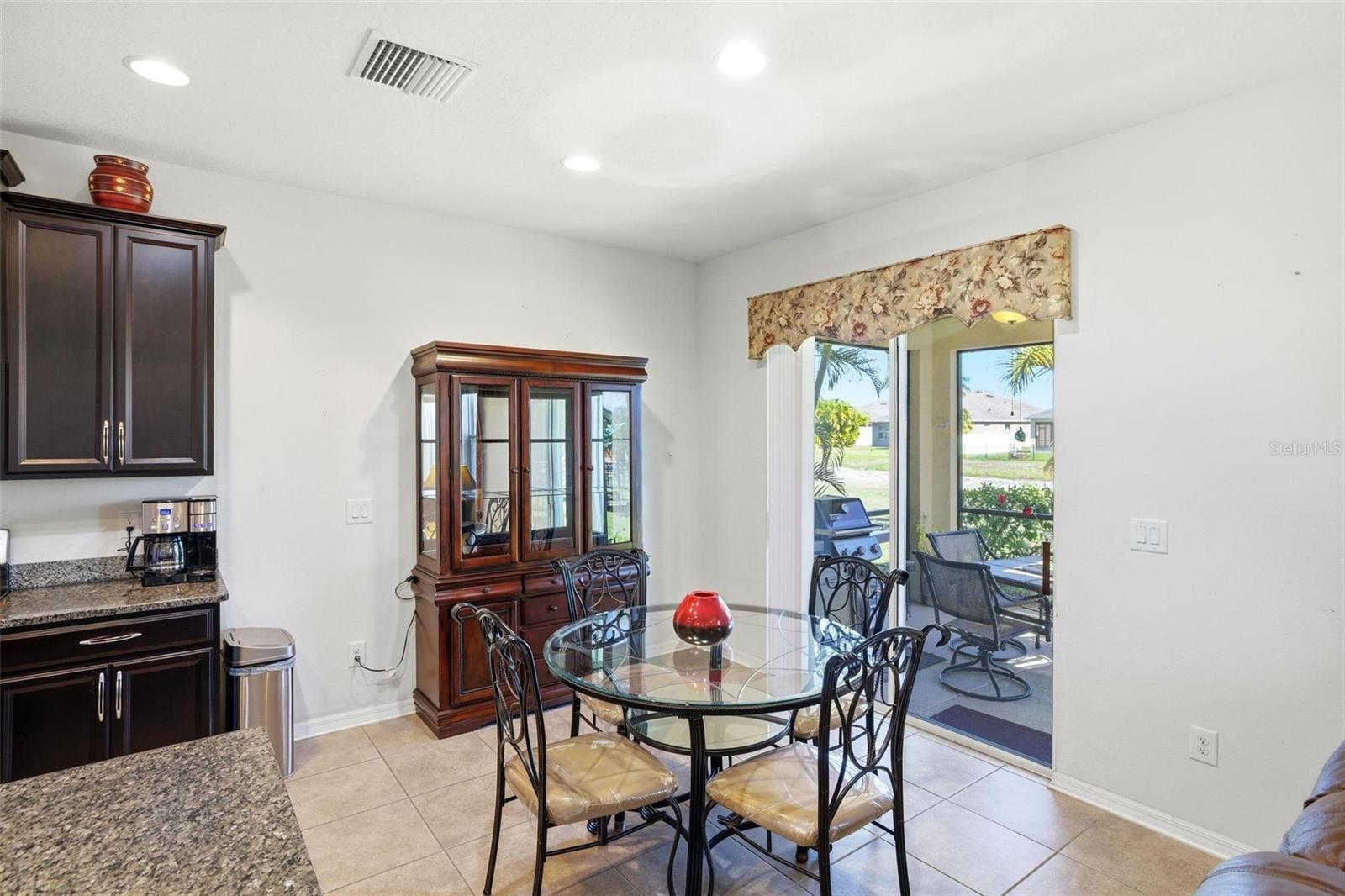 Image 5 of 69 For 7730 110th Avenue E