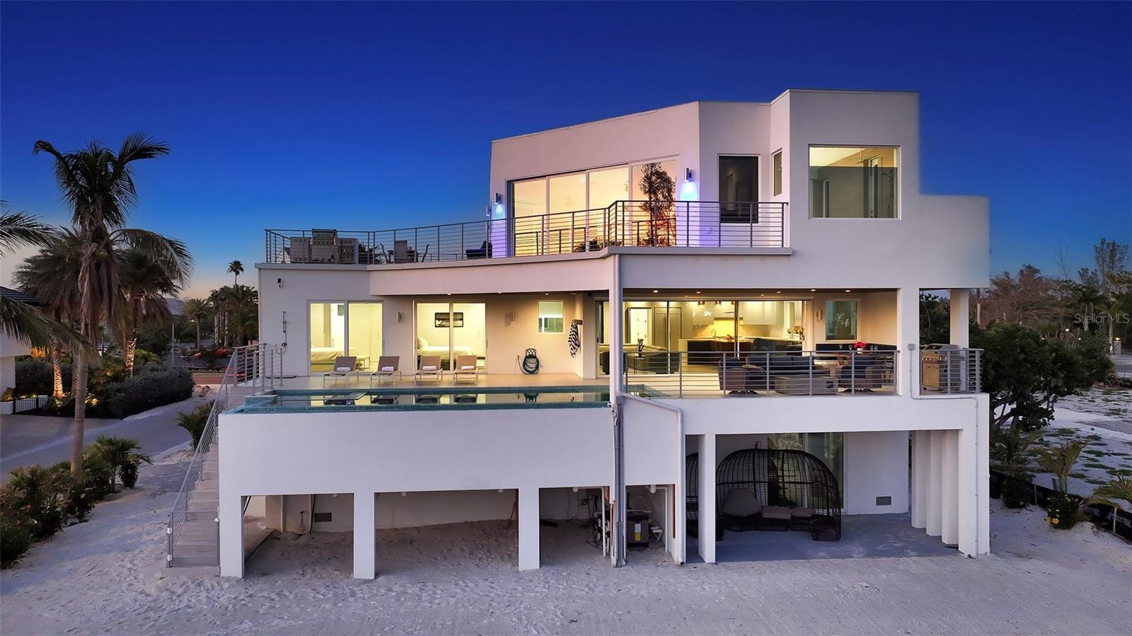 Image 2 of 60 For 6381 Gulf Of Mexico Drive