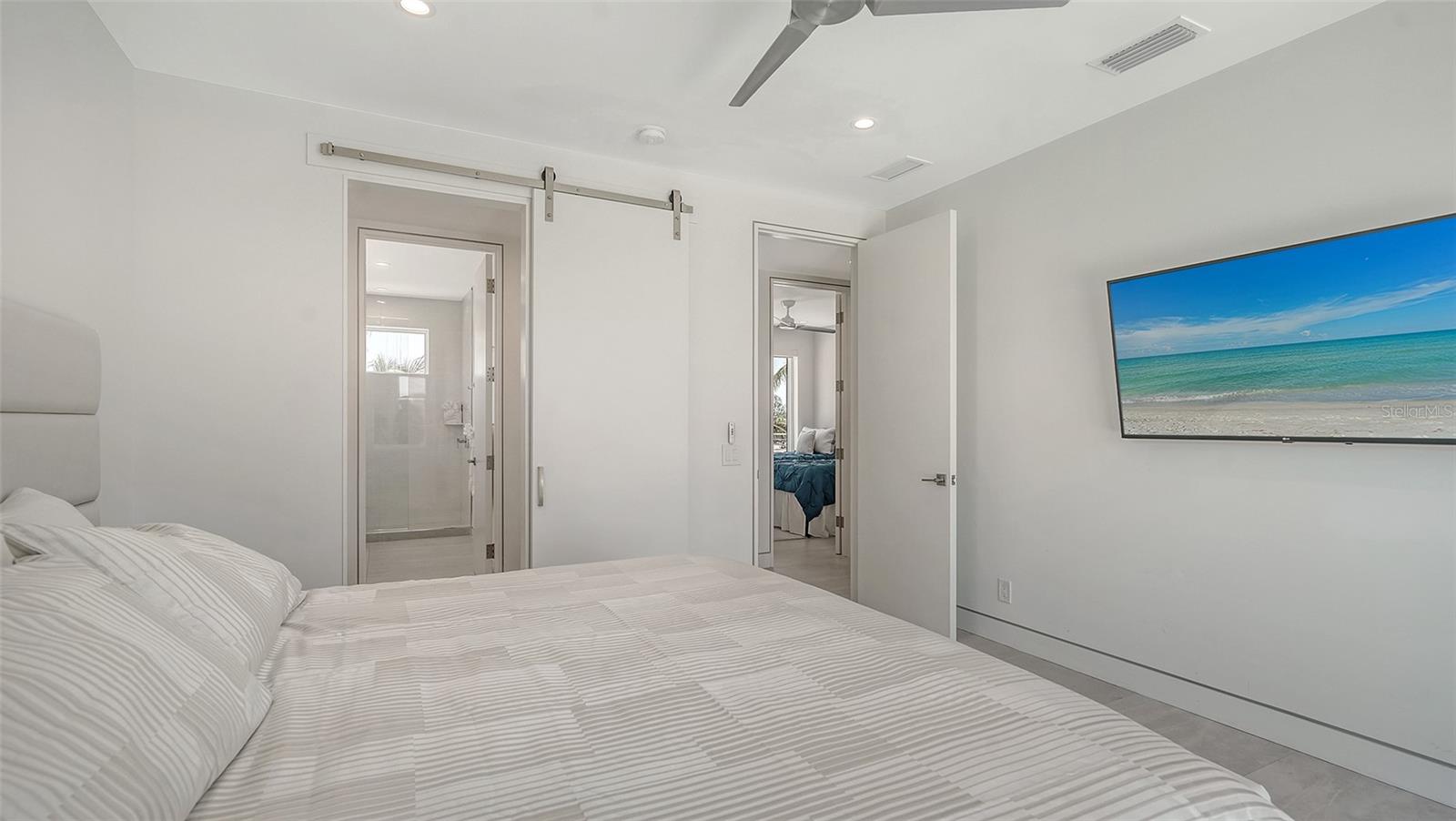 Image 23 of 60 For 6381 Gulf Of Mexico Drive