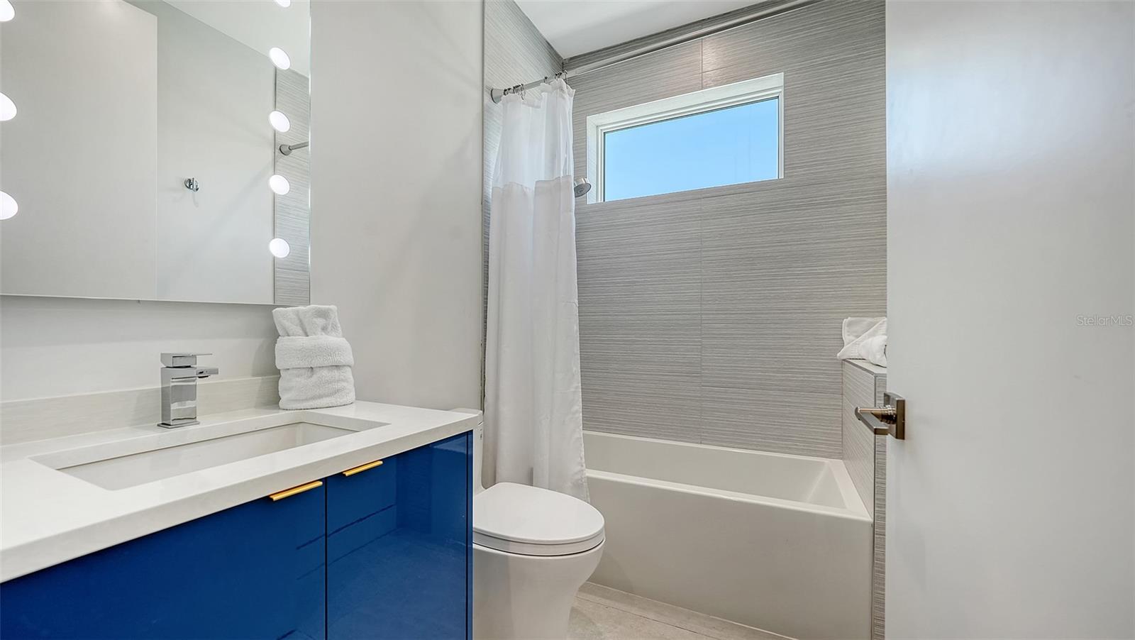 Image 28 of 60 For 6381 Gulf Of Mexico Drive