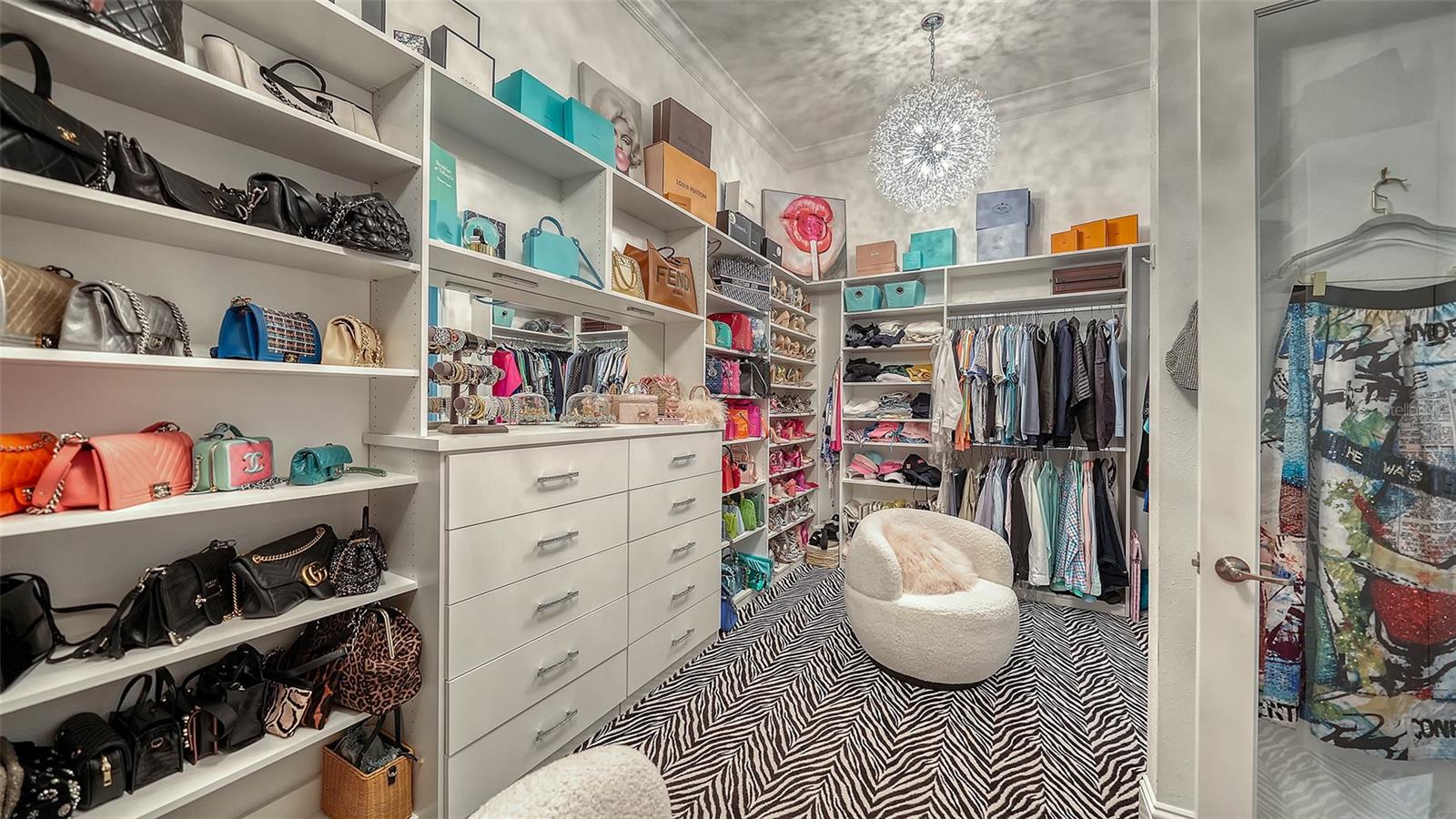 Image 42 of 98 For 7929 Staysail Court