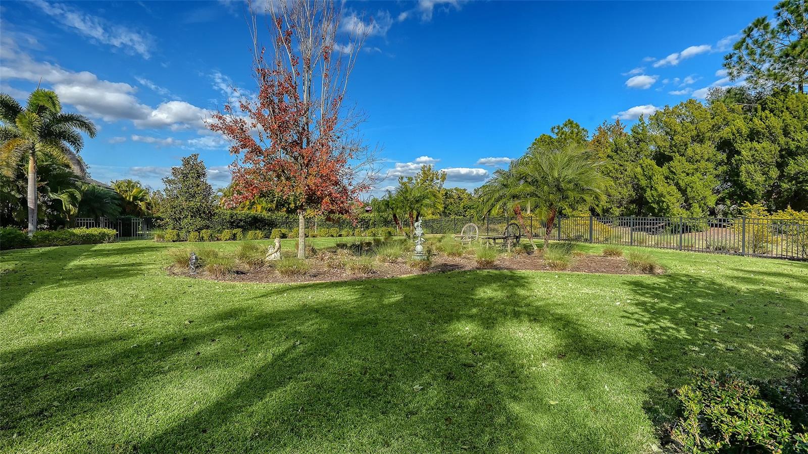 Image 79 of 98 For 7929 Staysail Court