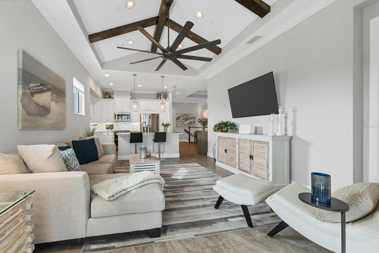 Image 18 of 91 For 295 Compass Point Drive 201