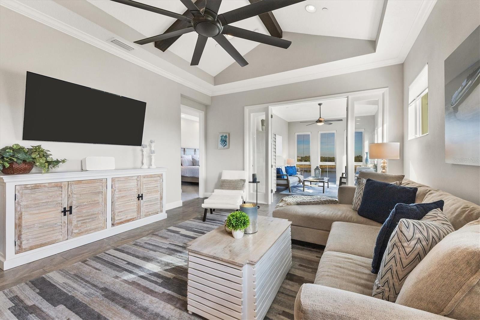 Image 20 of 91 For 295 Compass Point Drive 201