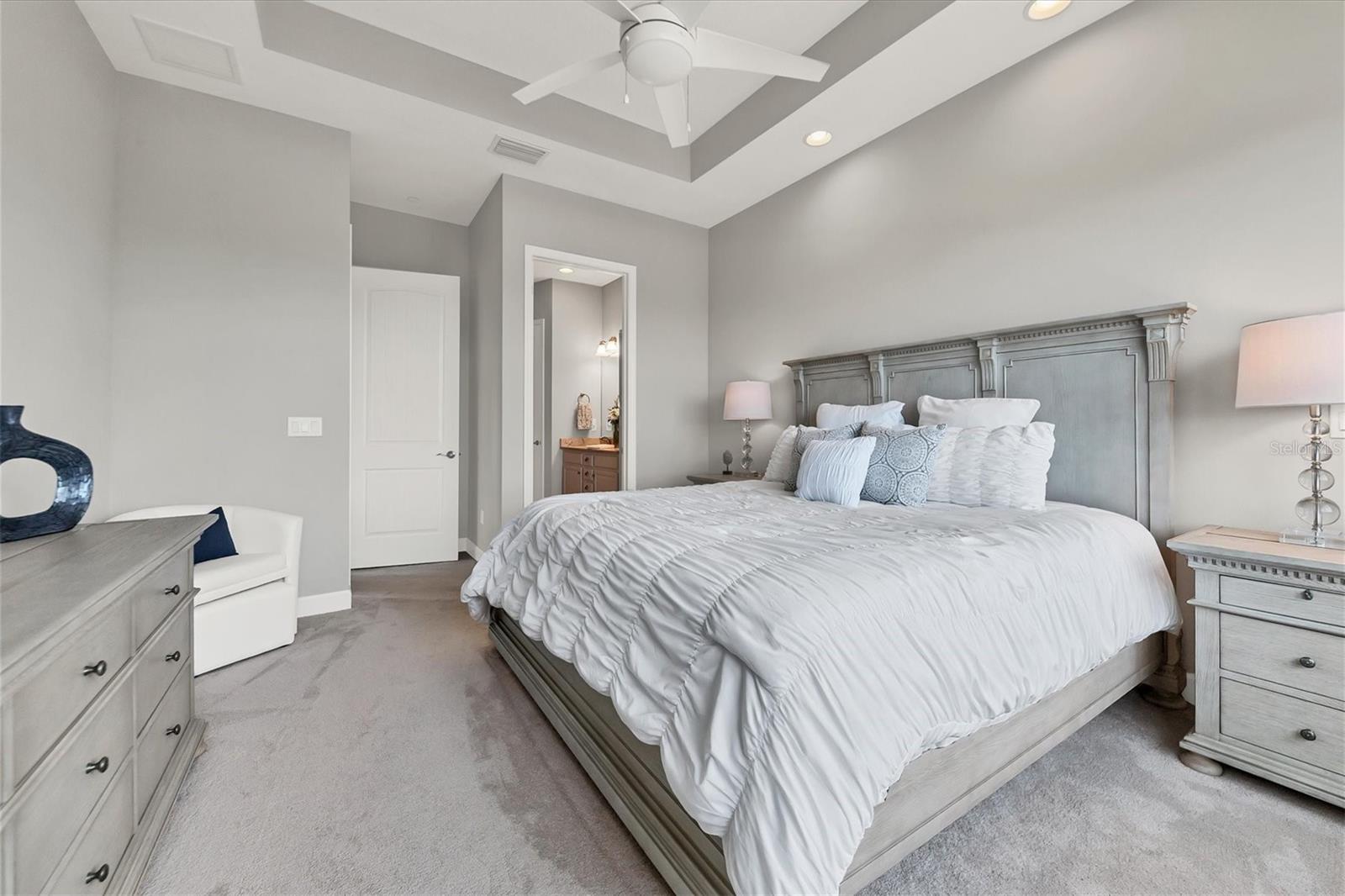 Image 26 of 91 For 295 Compass Point Drive 201