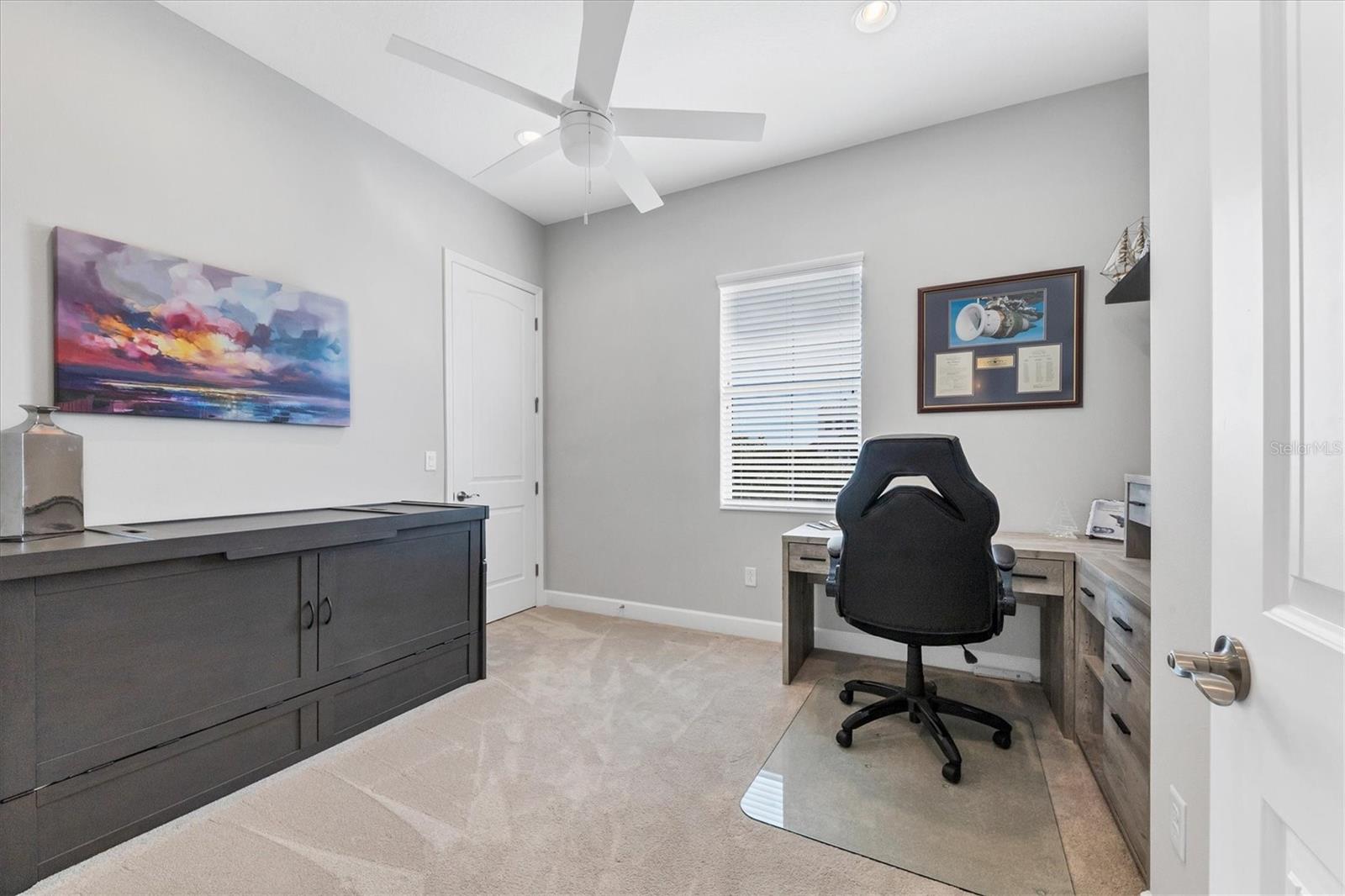 Image 33 of 91 For 295 Compass Point Drive 201