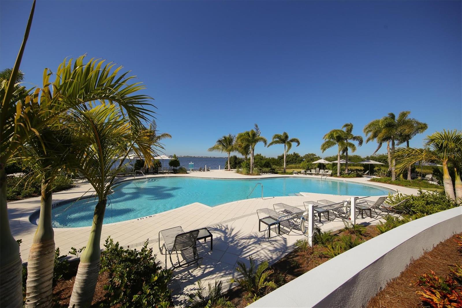 Image 51 of 91 For 295 Compass Point Drive 201