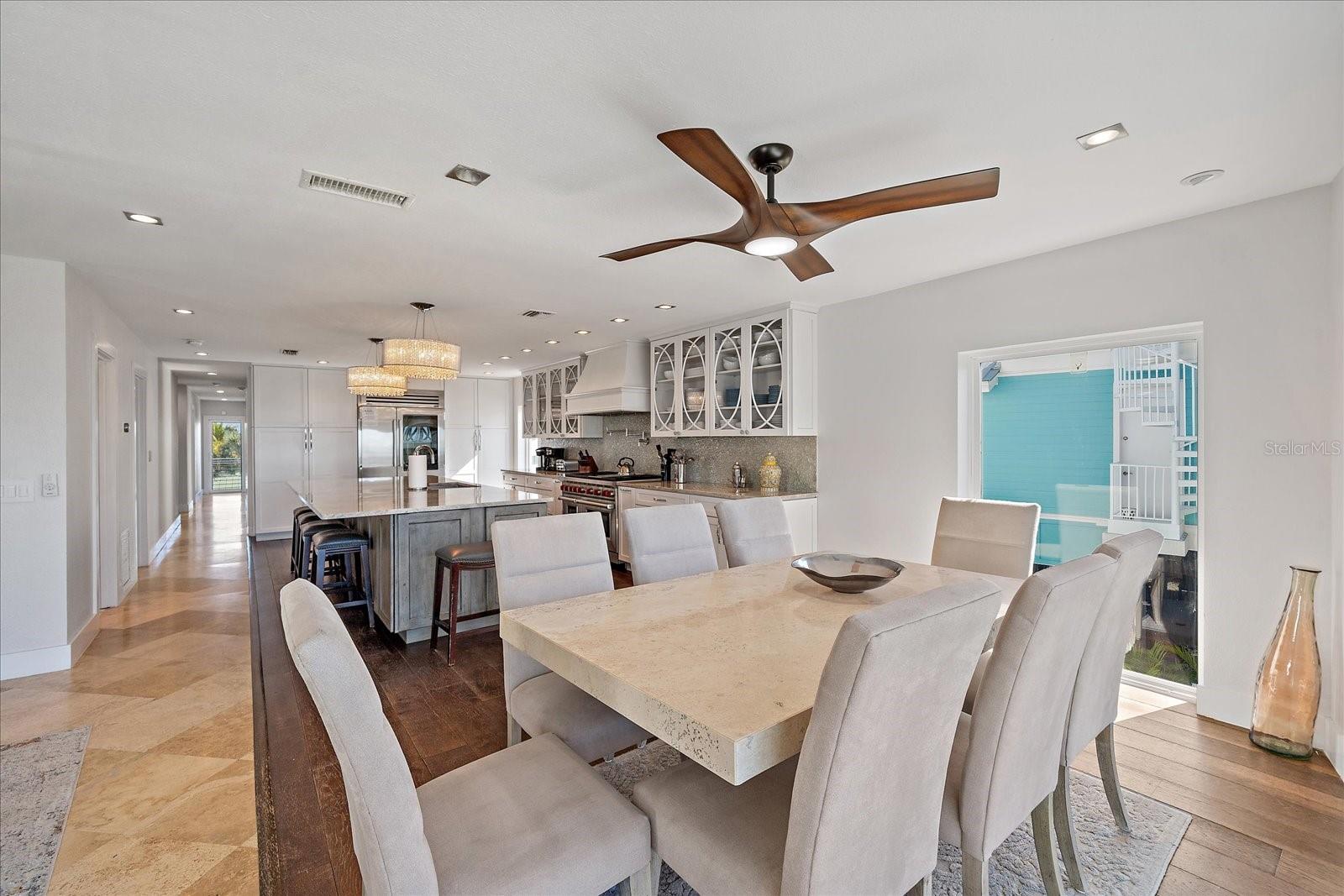 Image 13 of 75 For 412 Casey Key Road