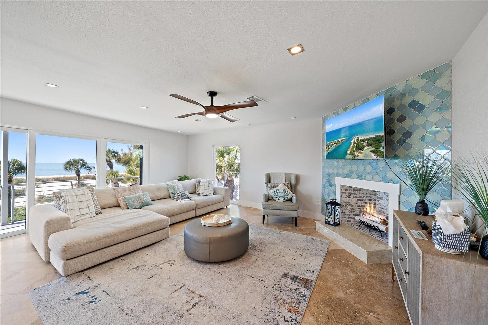 Image 19 of 75 For 412 Casey Key Road