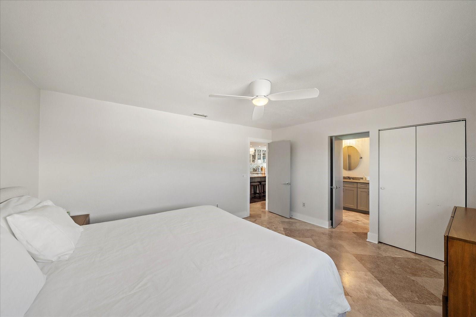 Image 45 of 75 For 412 Casey Key Road