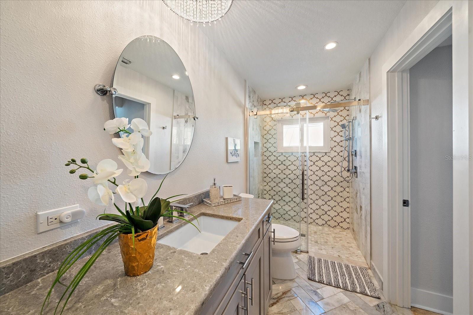 Image 46 of 75 For 412 Casey Key Road