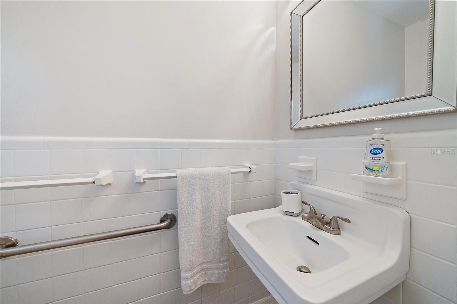 Image 52 of 75 For 412 Casey Key Road