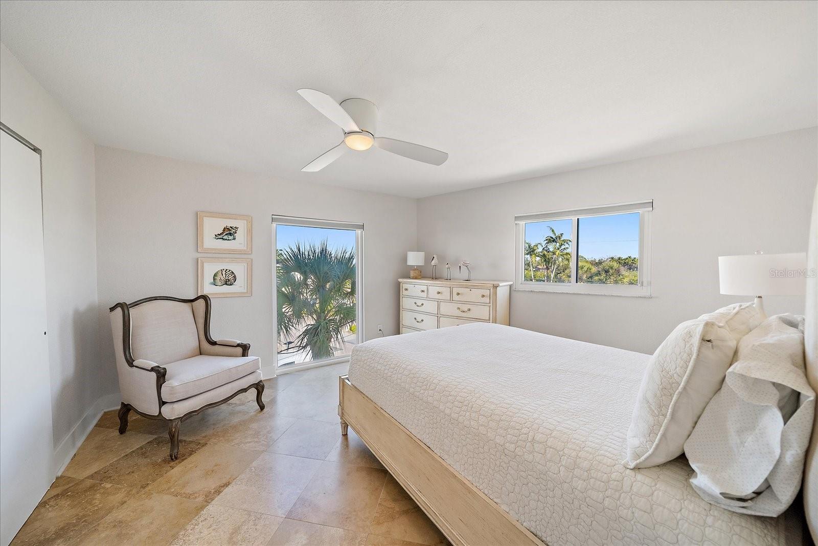 Image 54 of 75 For 412 Casey Key Road