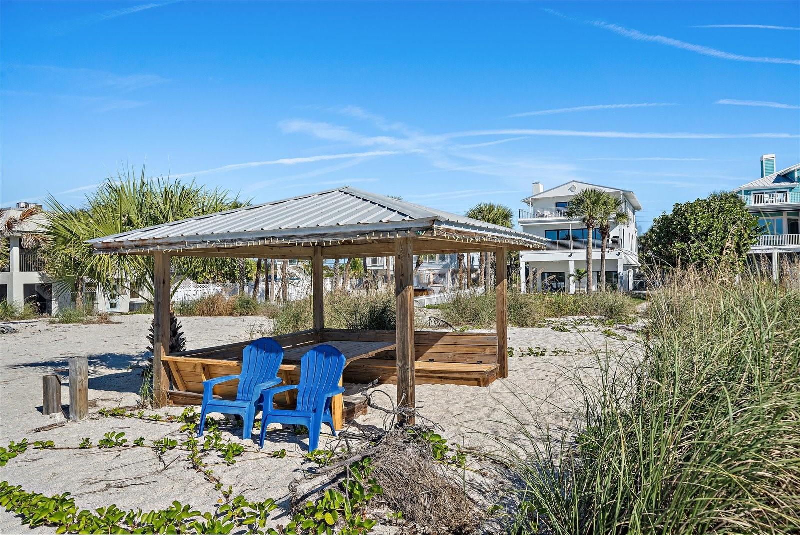 Image 65 of 75 For 412 Casey Key Road