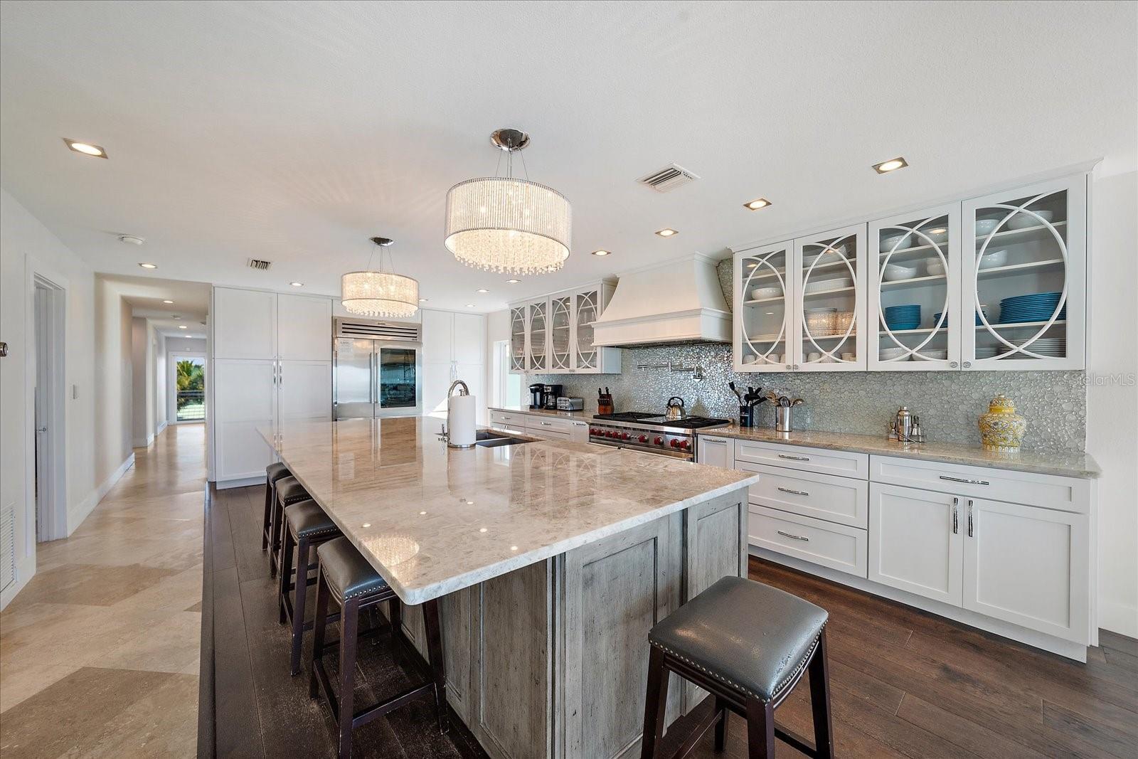 Image 8 of 75 For 412 Casey Key Road