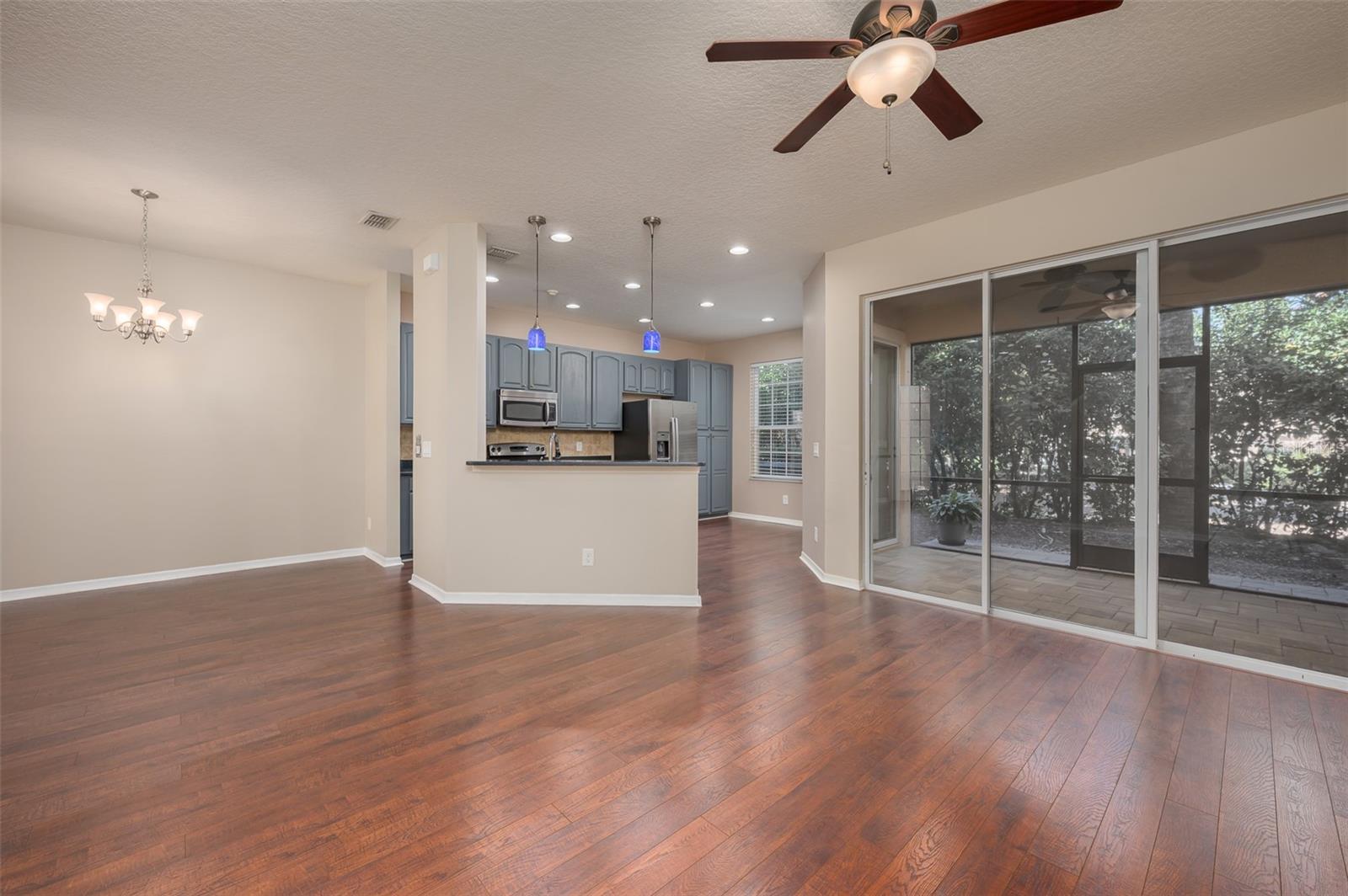 Image 10 of 48 For 5543 Napa Drive