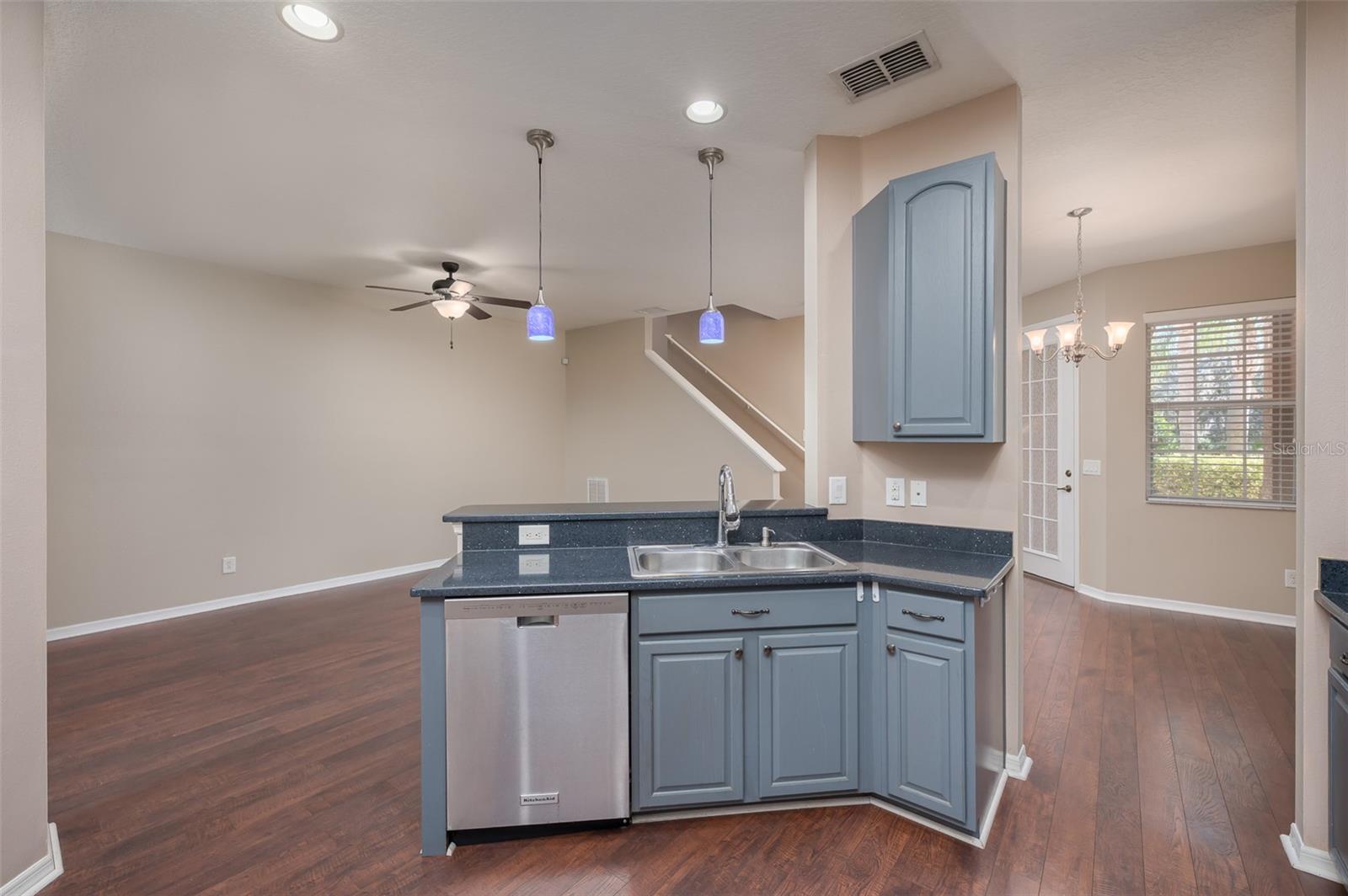 Image 14 of 48 For 5543 Napa Drive