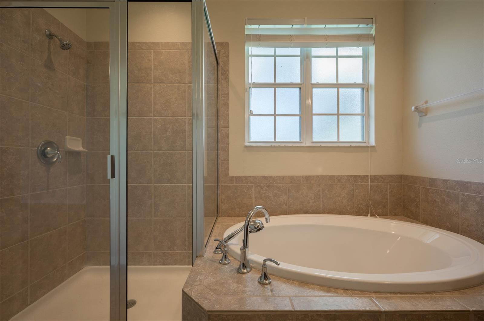 Image 23 of 48 For 5543 Napa Drive