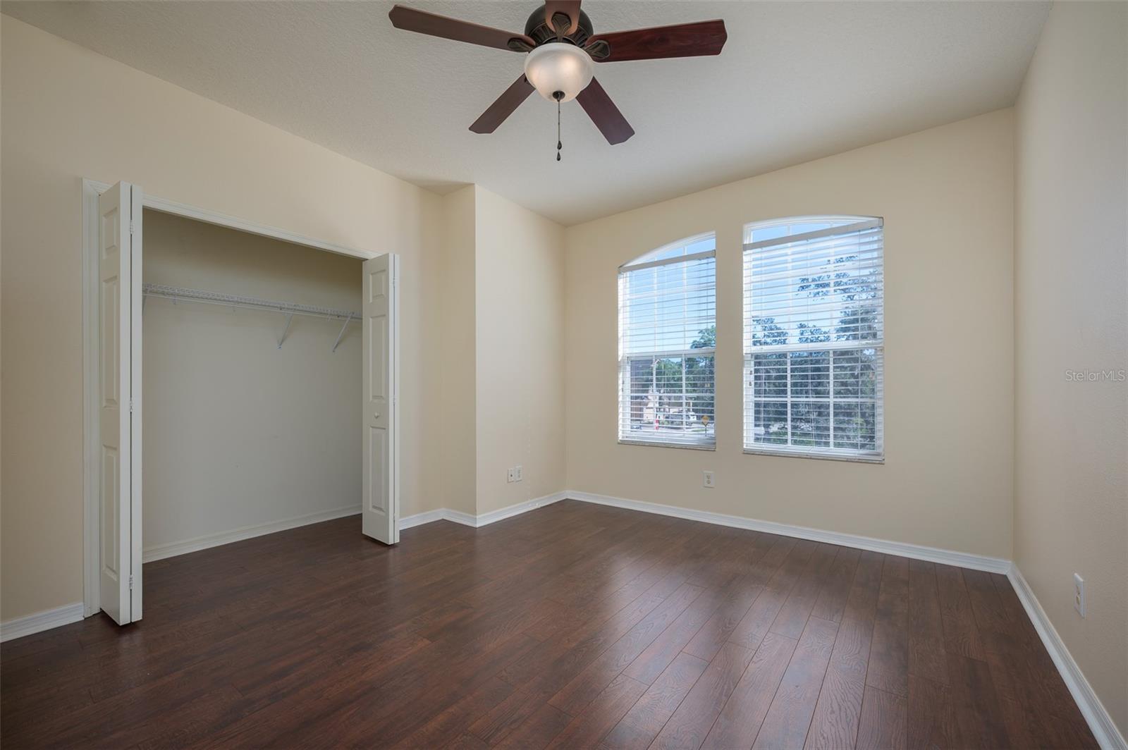 Image 27 of 48 For 5543 Napa Drive