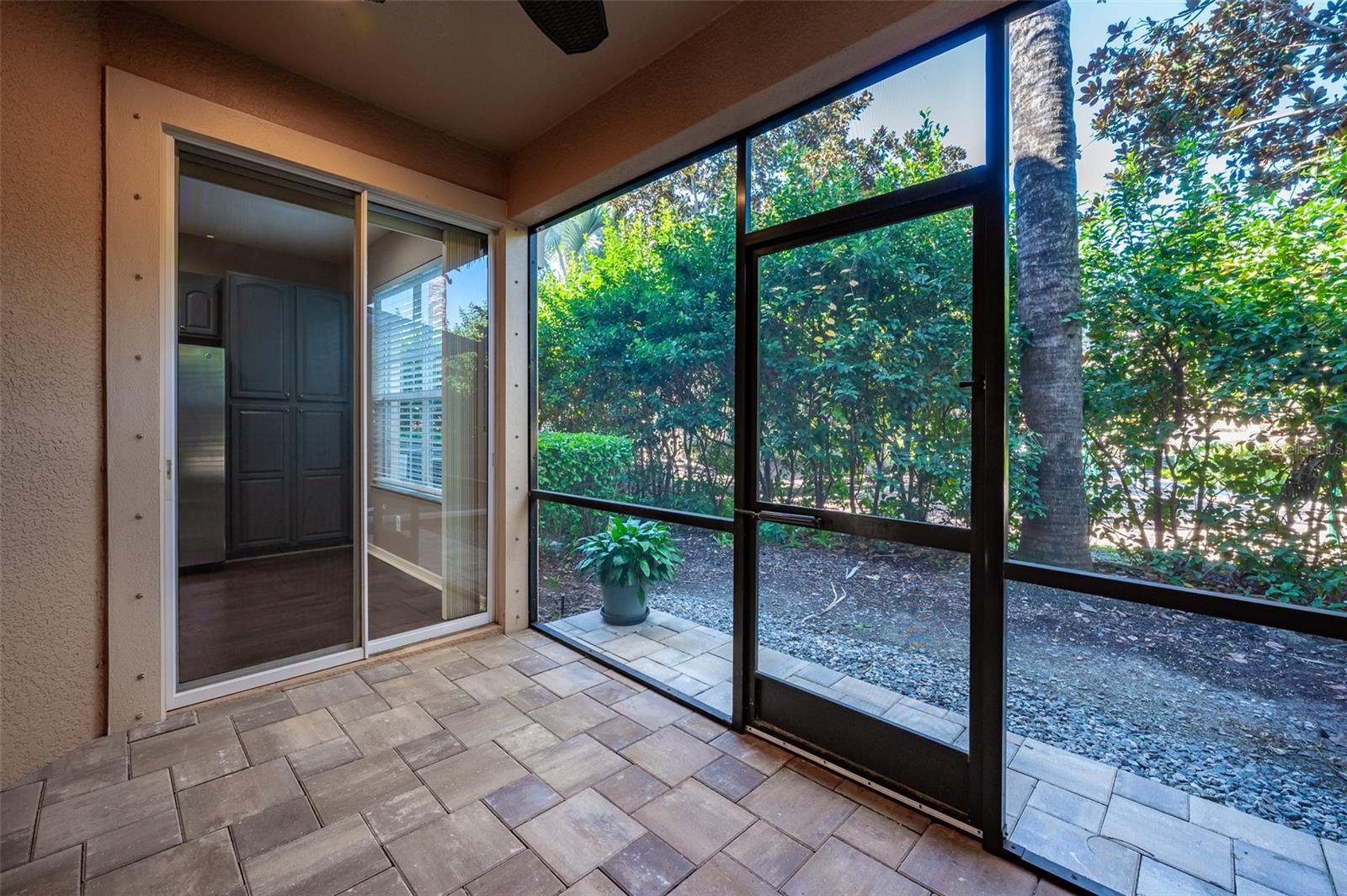 Image 33 of 48 For 5543 Napa Drive