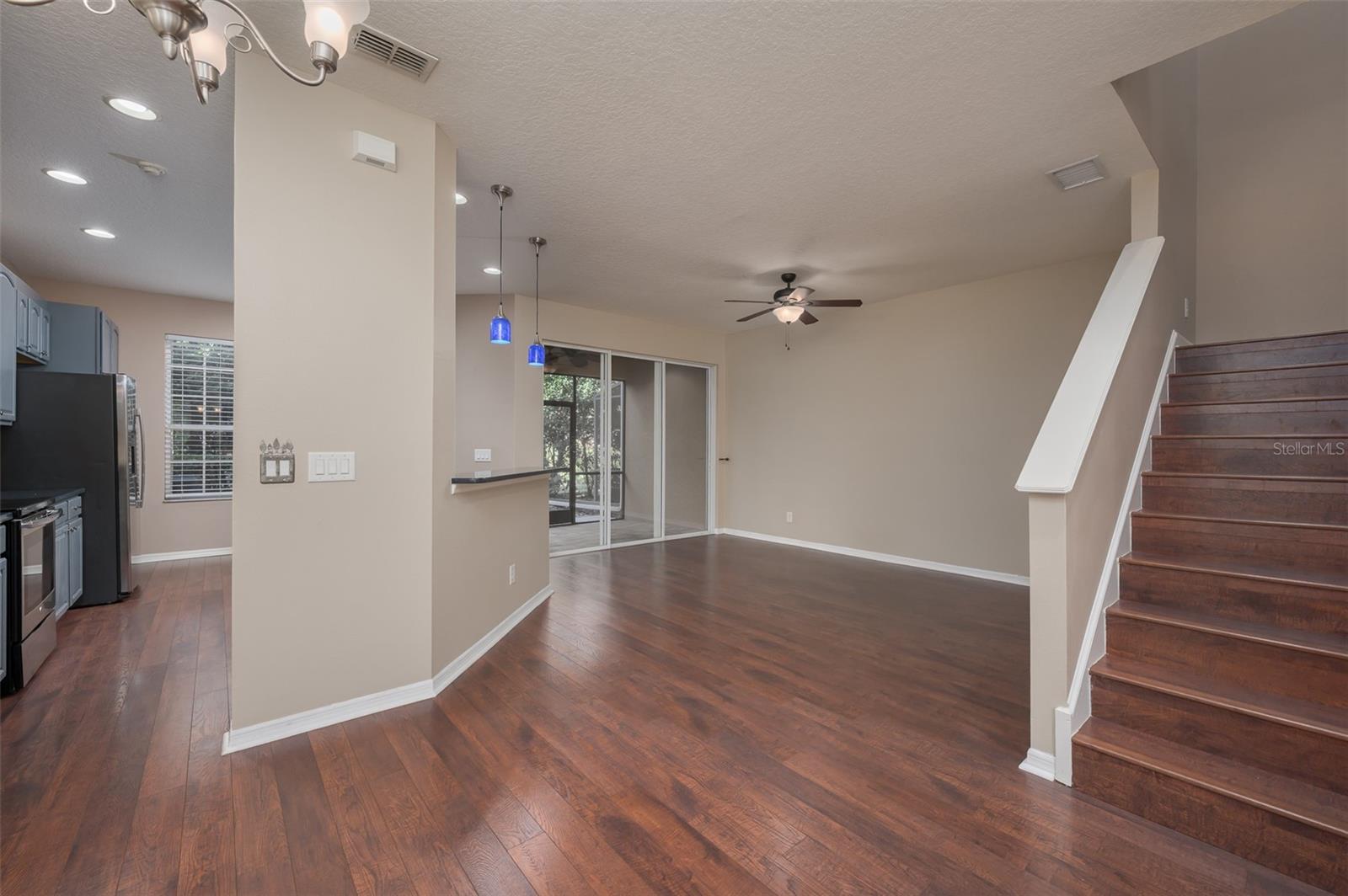 Image 7 of 48 For 5543 Napa Drive