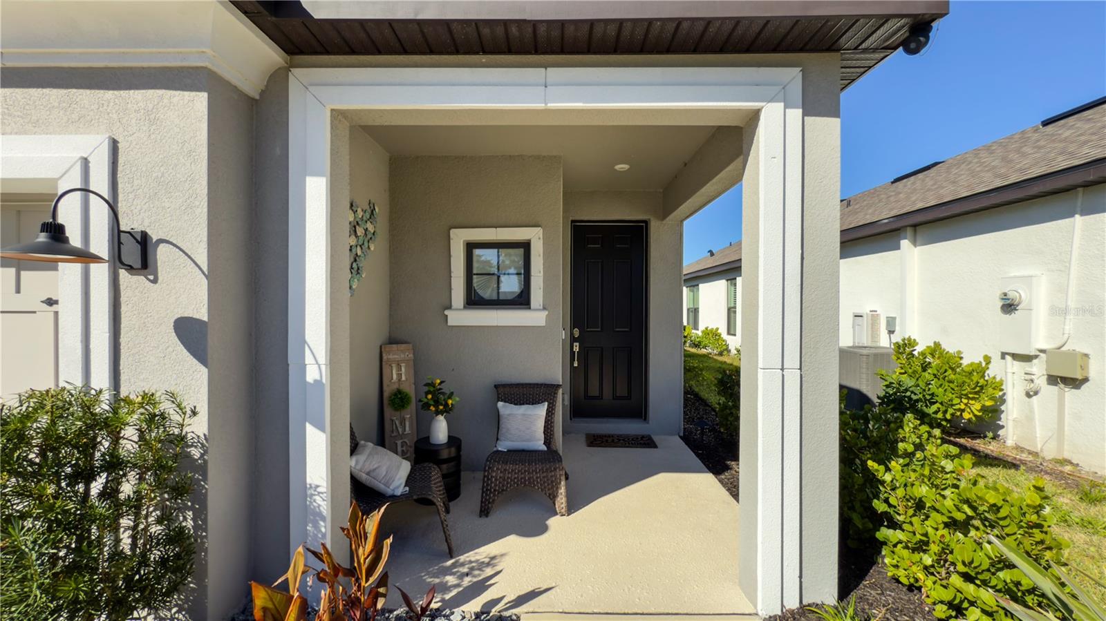 Image 16 of 29 For 15285 Shady Palms Lane