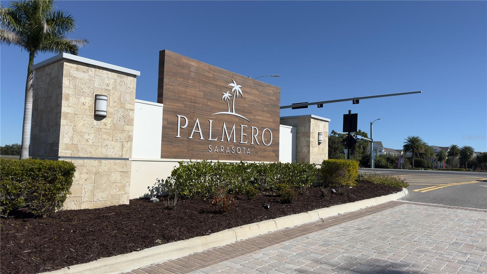 Image 4 of 29 For 15285 Shady Palms Lane