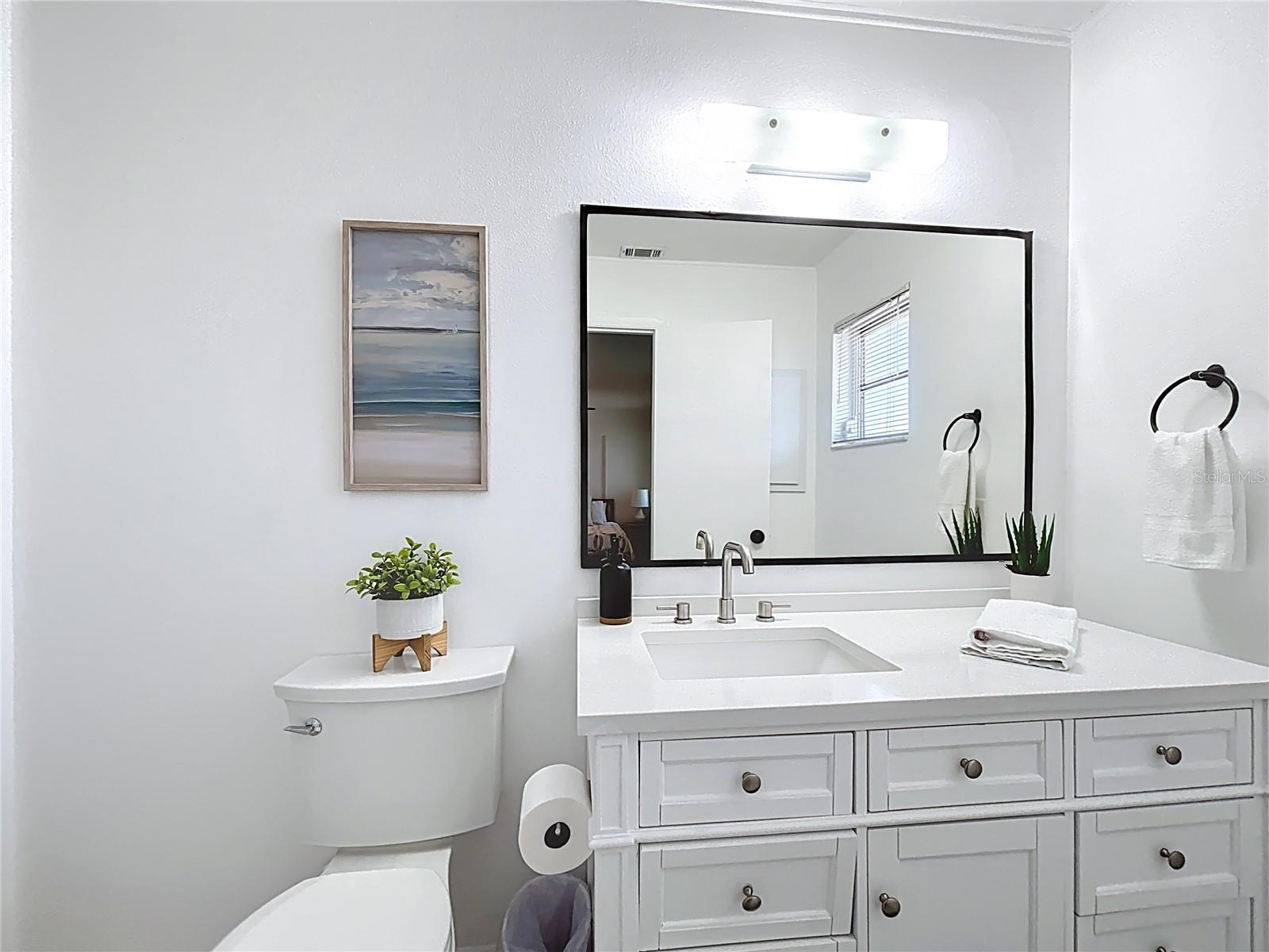 Image 25 of 55 For 1046 Lee Street