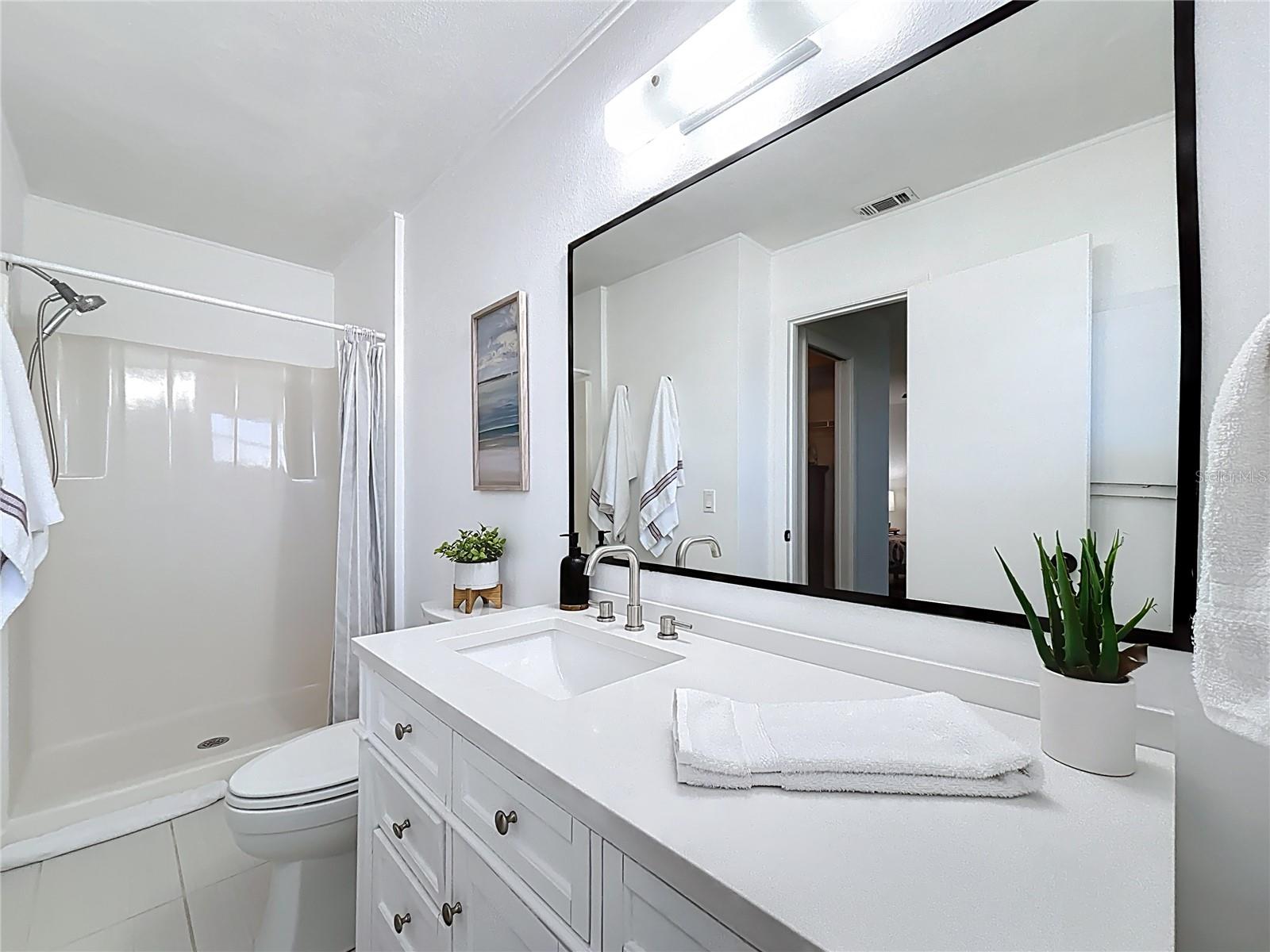 Image 26 of 55 For 1046 Lee Street